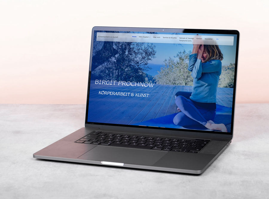 Website Ansicht auf einem Laptop