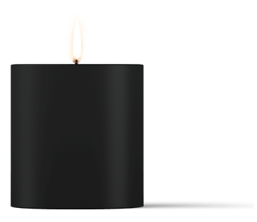 Schwarze brennende Kerze