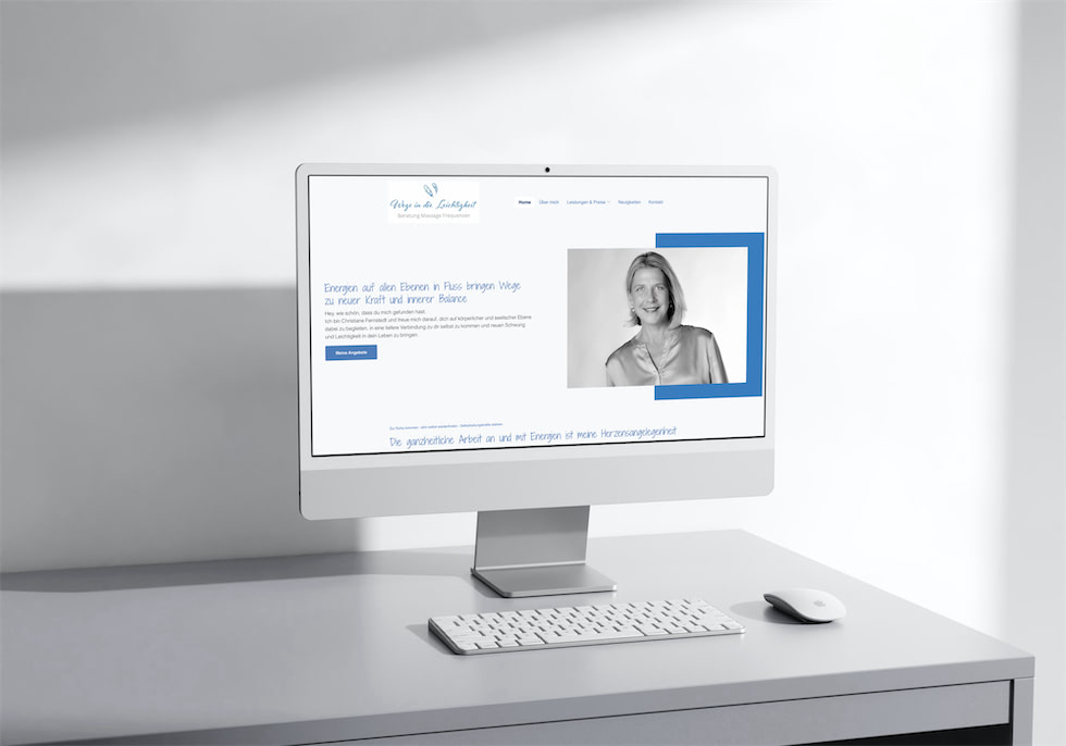 Moderne Website Ansicht Desktop Computer